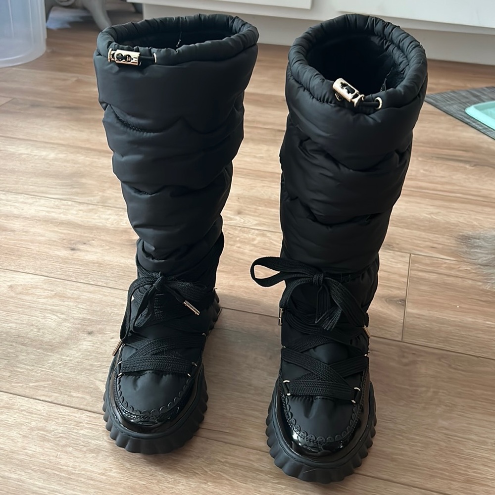 KAYE SPADE FLURRY BOOTS- NEW